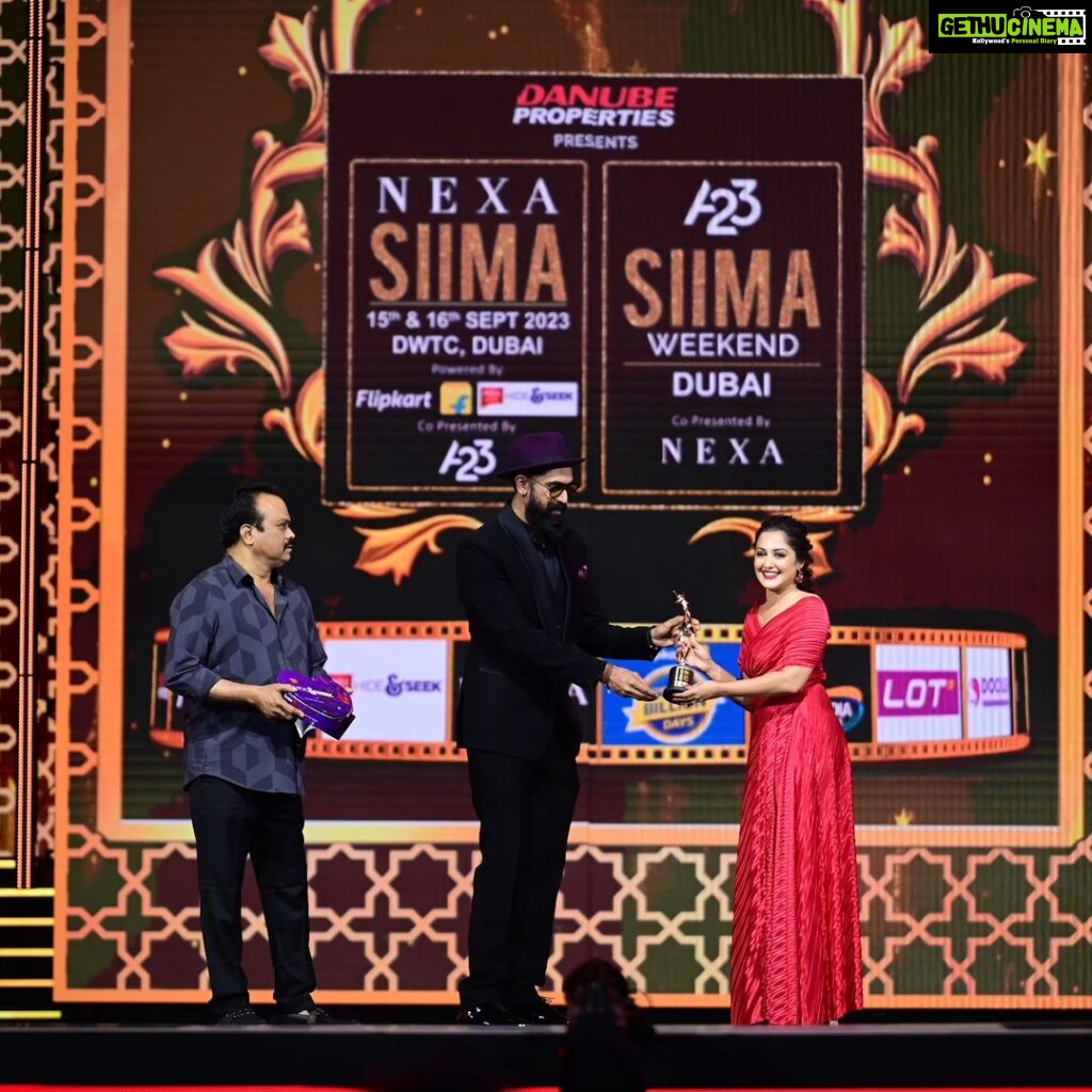 Neetha Ashok Instagram - A new star is born in the Kannada film industry! @neethaashok01 takes home the Best Debutant Actress (Kannada) award for her exceptional performance in Vikrant Rona. #NEXASIIMA #DanubeProperties #A23Rummy #HonerSignatis #Flipkart #ParleHideAndSeek #LotMobiles #SouthIndiaShoppingMall #TruckersUAE #SIIMA2023 #A23SIIMAWeekend #SouthIndianAwards #Docile #SIIMAinDubai Danube Properties Presents A23 SIIMAWEEKEND in Dubai on 15th and 16th September