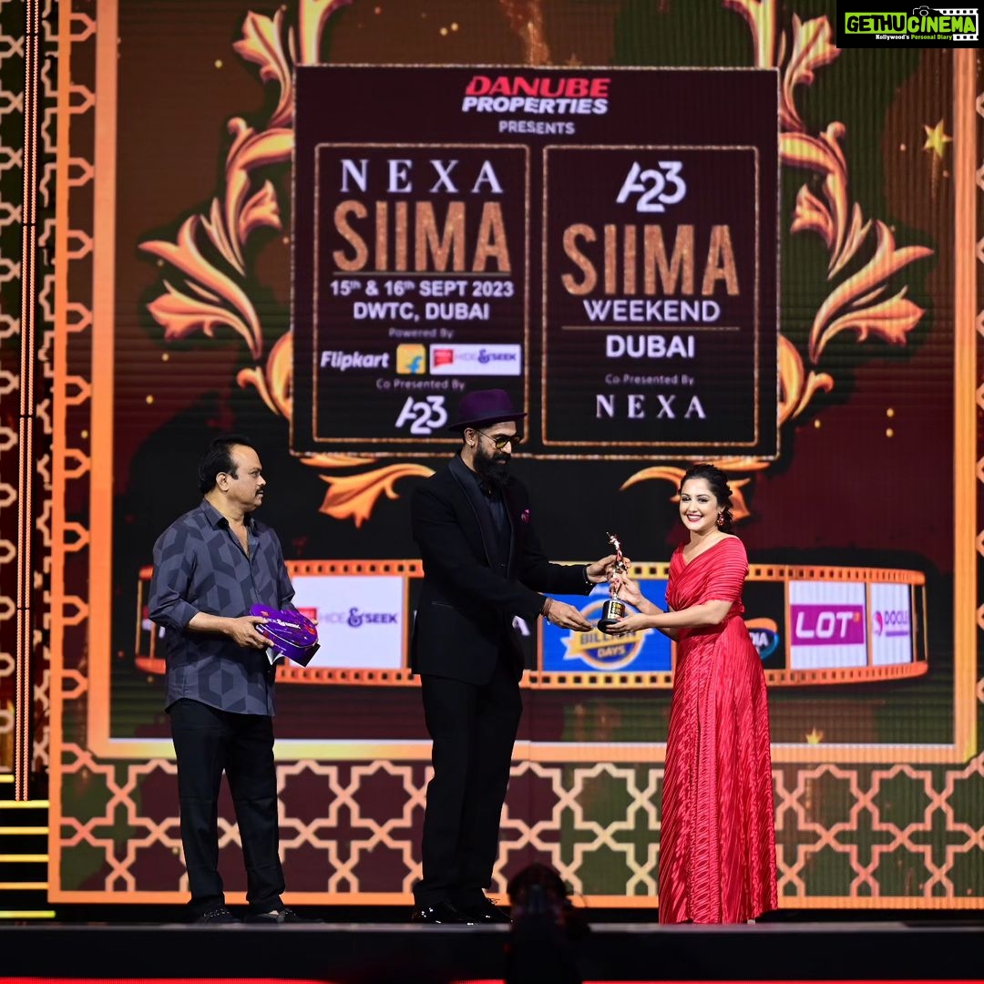 Neetha Ashok Instagram - A new star is born in the Kannada film industry! @neethaashok01 takes home the Best Debutant Actress (Kannada) award for her exceptional performance in Vikrant Rona. #NEXASIIMA #DanubeProperties #A23Rummy #HonerSignatis #Flipkart #ParleHideAndSeek #LotMobiles #SouthIndiaShoppingMall #TruckersUAE #SIIMA2023 #A23SIIMAWeekend #SouthIndianAwards #Docile #SIIMAinDubai Danube Properties Presents A23 SIIMAWEEKEND in Dubai on 15th and 16th September