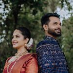 Neetha Ashok Instagram - Final look from the wedding 😬 Blouse by @arulaa_by_rashmianooprao Mua @piya.artistry Video credit @pixel_stream accessories by @beadedtreasuresjewelry Bridal mehendi by @mehendistoriesbykiran Nails by @flamingonailsindia #bridesofbangalore #brides #southindianbrides #southindianweddings #indianwedding #indianbride #southindianjewellery #wedding #bridalmakeup #bridesofindia #southfashionstyle #silksaree #kanchipuramsaree #bridesofhydrabad #bridaljewellery #templejewellery #weddingphotography #sareelove #bridal #southindianfashion #bridalwear #makeup #married #justmarried #happytears #tearsworthymoment