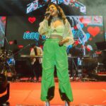 Neeti Mohan Instagram - These Med Students know how to PARTYYYYYY 🎉 SCB medical college seeing you all sing and dance was quite a sight and an experience!!! The Band and me still talk about it 😅 Thank you for a mad night! Much love ❤️ @amit_thosar @rohann_95 @akshay.menon.official @anithadkar @denzil.mathias @ritickasjalan @_smfilms @desigulab @manuvjacob Samhit Pranoy Shane Fit @asos @londonrag_in Styling - @shreyandurjastyle Hmu - @ritickasjalan S.C.B Medical College, Cuttack auditorium