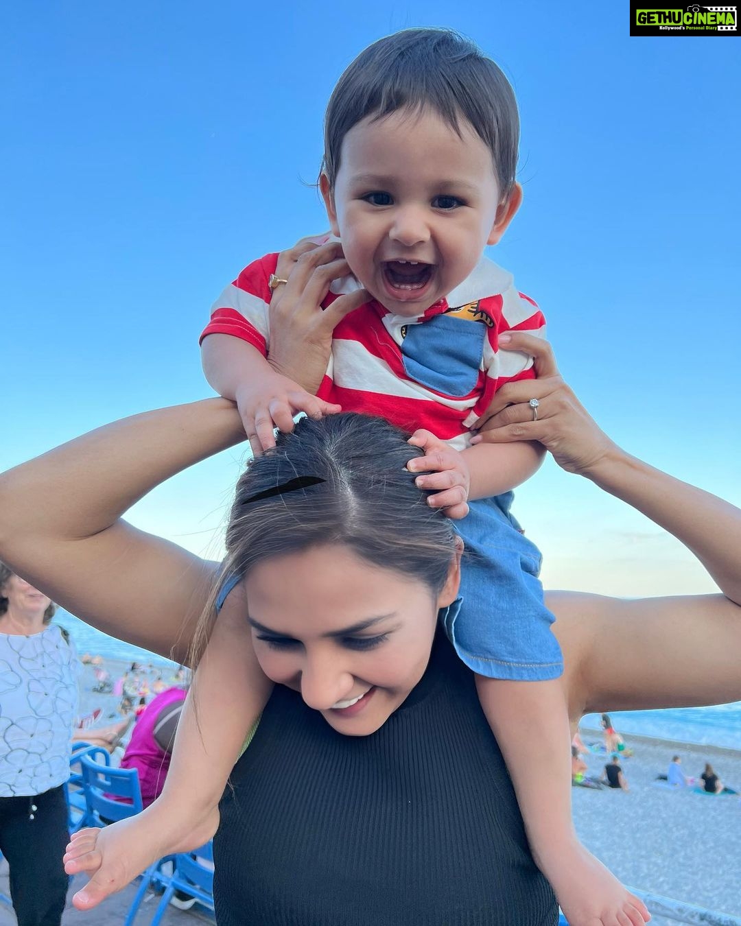 Neeti Mohan Instagram - Can’t tell who looks Happier? Can you ? To all the Mothers wishing you a very #HappyMothersDay You all make the world a better place. Love yourself today and forever as much as love your child 😇♥️