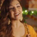 Neeti Mohan Instagram – We’re all set to welcome Bappa in the best way possible! #HeyGanaraya Official Video Out Tomorrow. ❤️

@neetimohan18 @suhit_abhyankar @azeemdayani @deomanish @manthanshahfilms

#MondayMood #NeetiMohan #Ganesha #Vighnaharta #Ganpati #BappaMorya #GanpatiBappaMorya #OutTomorrow #StayTuned