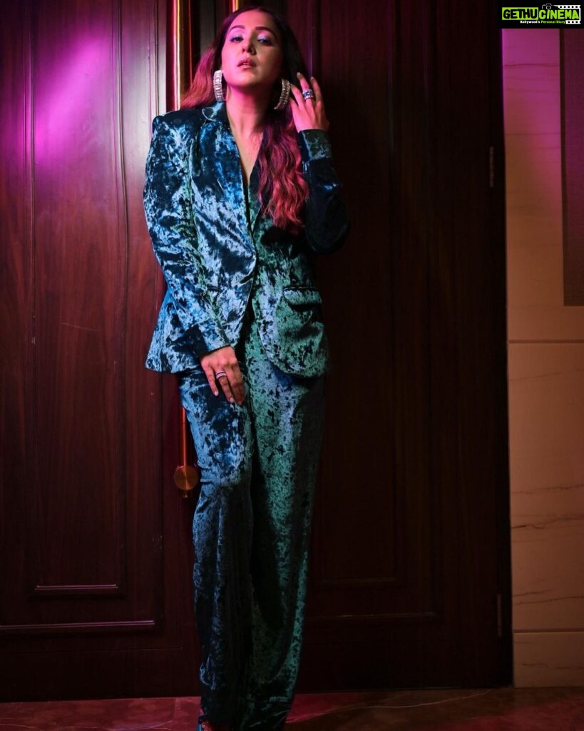 Neeti Mohan Instagram - Hustle! Outfit - @yarnic_official Earrings - @tipsyfly Styled by - @shreyandurjastyle Makeup & Hair - @ritickasjalan 📸 @sam_clicks1