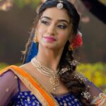 Neeti Mohan Instagram - भगवान श्री कृष्ण के जन्मोत्सव के पावन पर्व पर तिलक की विनम्र प्रस्तुति। नीति मोहन के अलौकिक स्वर और सिद्धार्थ अमित भावसार द्वारा संगीतबद्ध श्रीवल्लभाचार्य कृत मधुराष्टकम्। . . . . . . . #जन्माष्टमी #कृष्ण #मधुराष्टकम् #shreekrishna