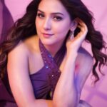 Neeti Mohan Instagram - Serving cuteness this season….🦋 Tune into SRGMP 26th august onwards Sat-Sun 9 pm @zeetv Fit @theworldofanandsharma Earrings - @the_kizals Styling @shreyandurjastyle @shrey_vaishnav_ @urja__amin Glam @dwyessh_hairwizard @ritickasjalan 📸 @souravsharmaofficial