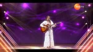Neeti Mohan Instagram - Sana ki musical adaa par, judges se lekar audience sabhi hue fida! 

Dekhiye #SaReGaMaPa, 26th August se, Sat-Sun, raat 9 baje, sirf #ZeeTV par.

#SRGMP2023
 #NeetiMohan 
#AnuMalik 
#AdityaNarayan 
#HimeshReshammiya

@anumalikmusic 
@realhimesh 
@neetimohan18 
@adityanarayanofficial