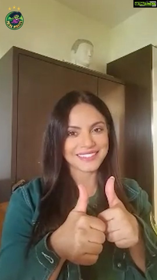Neetu Chandra Instagram - Get your popcorn ready to witness our Brand Ambassador, Nitu Chandra, share the spotlight with the fearless defender, Manish Dhull 🍿🌟 . . . #PatnaPirates #PiratePanti #PirateHamla #GardaUdaDenge #ProKabaddi #FantasticPanga
