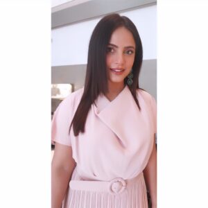 Neetu Chandra Instagram - 💗
.
.
.
.
.
.
.
.

#nitu #neetu #shrivastava #neetushrivastava #nitushrivastava #nituchandra #chandra #girl #reeloftheday #basic #organics #ootd #style #stylish #fashion #trendingfashion #trendingstyle #modelling #models #latestmodel #latesshoot #lateststyle #styleicon #stylishicon #bollywoodicon #trendingicon #stylezone #red #reddress #reddresses