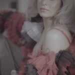 Neha Bhasin Instagram - I usually prefer shooting Videos over doing photoshoots. But this one was an absolute delight with a great team, utmost creativity, no inhibition and a photographer who knew how to bring my inner goddess to 'light' ... The final BTS accumulation of the photoshoot. Enjoy.. Special thanks to the entire team. Photographer @kevin.nunes.photography Make up artist @makeoverby_anna Hair @hairstylistguddi.s Styled by Surbhi and Me :) Assisted at shoot @virabagai #nehabhasin #behindthescenes