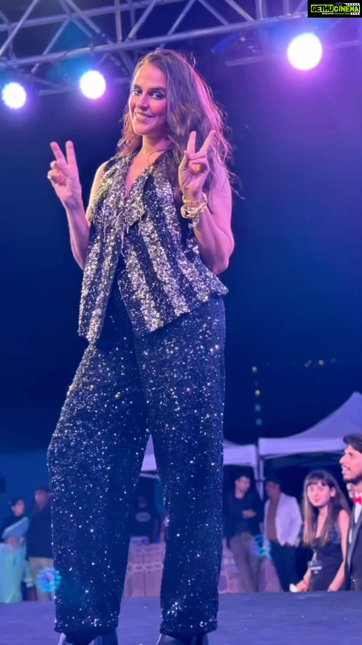 Neha Dhupia Instagram - Shine ✨ sparkle ✨ Saturday nights …. What a great city what a great vibe … thank you #bhive thank you #bengaluru . . . . . Loving my ✨ @raraavisbysonalverma @equiivalence @mitavaswani @rasilaravariamua