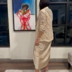 Neha Dhupia Instagram - I remember meeting @viraj_khanna at a dinner hosted by his gorgeous and talented mom @anamikakhanna.in over a meal in their gorgeous home in #kolkatta . It Was just @thevisheshkhanna Viraj a friend n anamika and a friend. We spoke about fashion , art , golf the delicious food they served and everything of interest. Just then I knew her boys just like her were cut out for something big… and their brand today and ofcourse this art on my walls is proof. @viraj_khanna I’m a fan and this is nothing but an appreciation post for the amount of talent that existed in that one room over dinner. … and I promise this is just the beginning of everything spectacular that awaits. #artislife #artwork #art #anamikakhanna #virajkhanna #visheshkhanna #nehadhupia