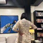 Neha Dhupia Instagram - I remember meeting @viraj_khanna at a dinner hosted by his gorgeous and talented mom @anamikakhanna.in over a meal in their gorgeous home in #kolkatta . It Was just @thevisheshkhanna Viraj a friend n anamika and a friend. We spoke about fashion , art , golf the delicious food they served and everything of interest. Just then I knew her boys just like her were cut out for something big… and their brand today and ofcourse this art on my walls is proof. @viraj_khanna I’m a fan and this is nothing but an appreciation post for the amount of talent that existed in that one room over dinner. … and I promise this is just the beginning of everything spectacular that awaits. #artislife #artwork #art #anamikakhanna #virajkhanna #visheshkhanna #nehadhupia