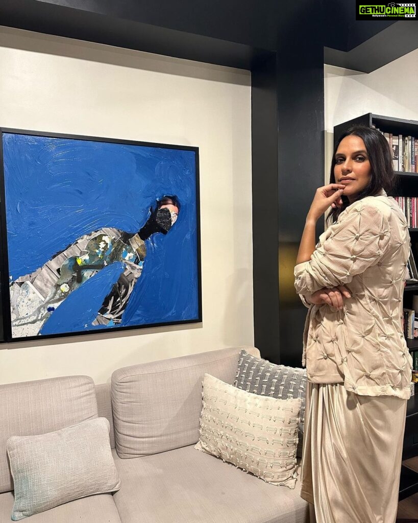 Neha Dhupia Instagram - I remember meeting @viraj_khanna at a dinner hosted by his gorgeous and talented mom @anamikakhanna.in over a meal in their gorgeous home in #kolkatta . It Was just @thevisheshkhanna Viraj a friend n anamika and a friend. We spoke about fashion , art , golf the delicious food they served and everything of interest. Just then I knew her boys just like her were cut out for something big… and their brand today and ofcourse this art on my walls is proof. @viraj_khanna I’m a fan and this is nothing but an appreciation post for the amount of talent that existed in that one room over dinner. … and I promise this is just the beginning of everything spectacular that awaits. #artislife #artwork #art #anamikakhanna #virajkhanna #visheshkhanna #nehadhupia