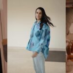 Neha Dhupia Instagram - A day well-spent around family , friends and fashion in #guwahati … our next stop 22 nd and 23 rd September in Kanpur … @wedding_premiere_exhibitions . . . . . . . 👗 @studiomoonray 👕 @shopdrawn 💄 @mitavaswani 📸 @rjdeigg