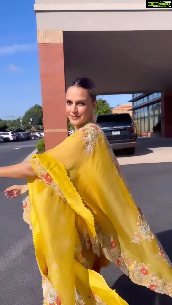 Neha Dhupia Instagram - Color’s of sunshine ☀️♥️ @anamikakhanna.in @misho_designs #Atlanta #USA