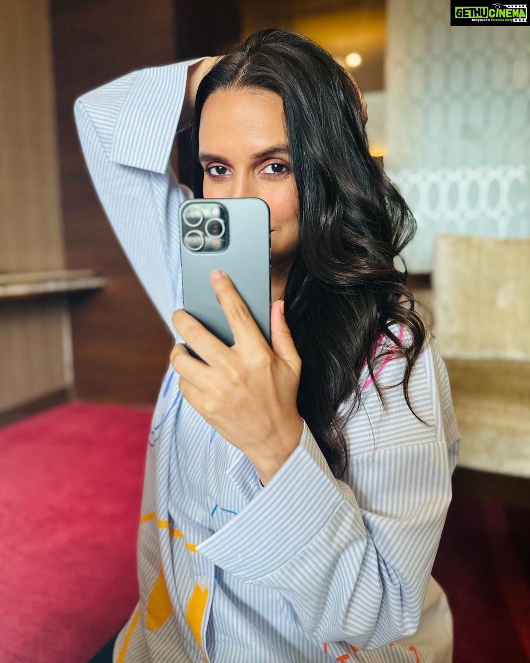 Neha Dhupia Instagram - Excitement level is #promax 😍😍😍#15promax #apple15promax #apple