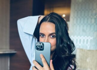 Neha Dhupia Instagram - Excitement level is #promax 😍😍😍#15promax #apple15promax #apple