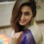 Neha Gowda Instagram - 🫰⭐️ 📸 - @umesh__photography___ Makeup- @neharamakrishna Hairstyle- @neharamakrishna 🙃 Saree - @sumajaramakrishna Blouse - @sonugowda Jewels - @beadedtreasuresjewelry Bangalore, India