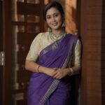 Neha Gowda Instagram - 🫰⭐️ 📸 - @umesh__photography___ Makeup- @neharamakrishna Hairstyle- @neharamakrishna 🙃 Saree - @sumajaramakrishna Blouse - @sonugowda Jewels - @beadedtreasuresjewelry Bangalore, India