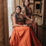 Neha Gowda Instagram - My sister is both my mirror and my opposite!! Do you have a sister ? Tag them 👇🫶 Pic credits - @storiesby.rg