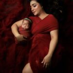 Neha Marda Instagram - My happy pill , always. #babyanaya . . . #nehamarda #newbornphotography #mommy #mommylife #mom #babygirl