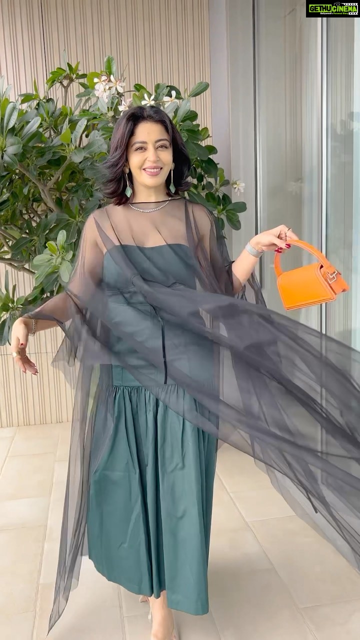 Neha Pendse Instagram - Sheer capes for the win 🥨 #grwm #dopaminedressing #flareanddrama