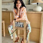 Neha Pendse Instagram – It’s a dull day and it’s our right to bring the bright ☀️ 

#grwm #dopamine dressing #colorsandprints