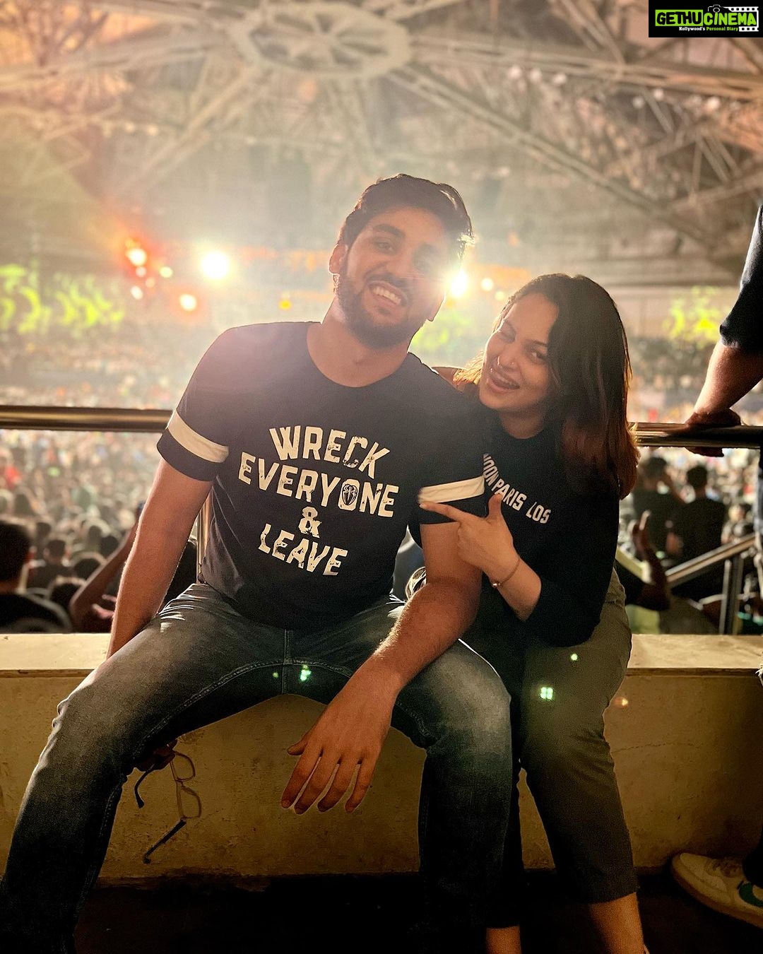Nehalaxmi Iyer Instagram - Ticking off watching WWE Live from our bucket list : Check Finding love: Double check. Living life to the fullest: Priceless. Hyderabad Gachiboli Stadium