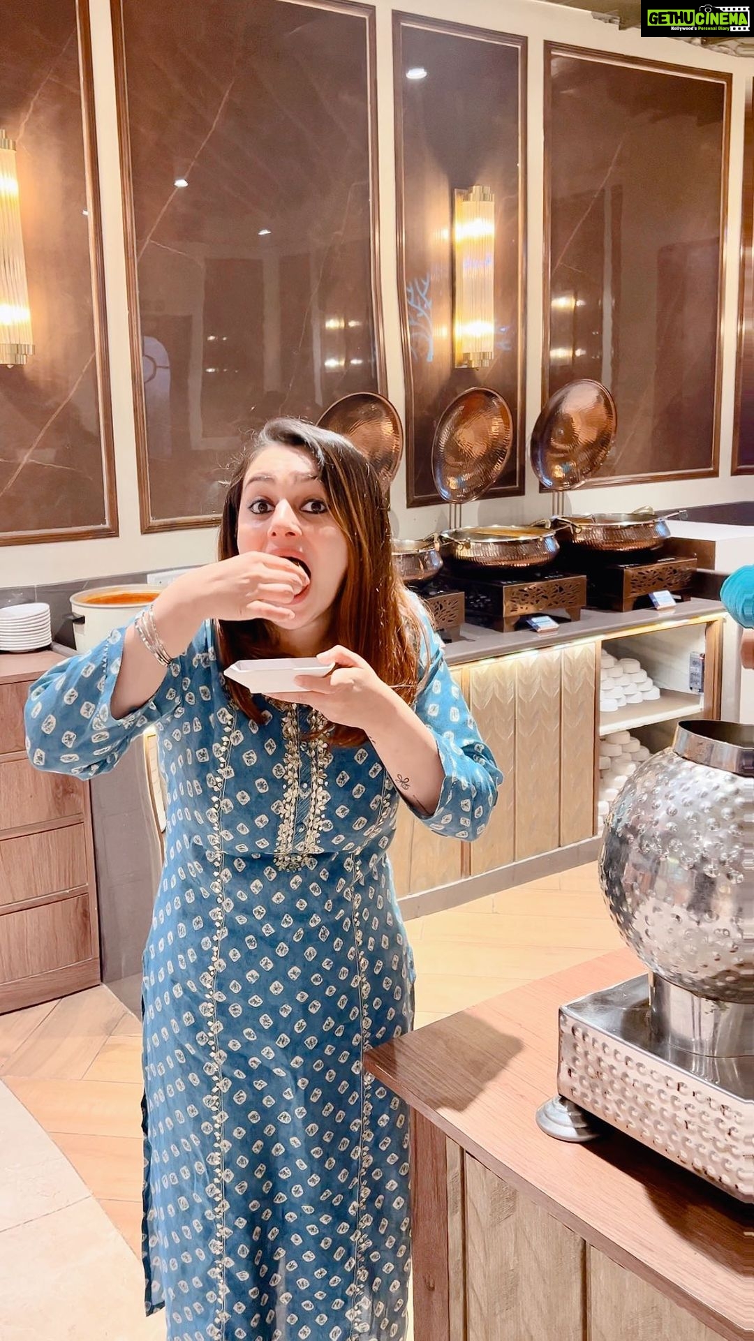 Nehalaxmi Iyer Instagram - This is exactly what Foodies do at a Buffet - TRUE or FALSE. Savor the harmony of tastes and the goodness of a veg buffet, leaving you feeling nourished and content. At @madhuban_vegbuffet you can indulge yourself in a delectable Chappan Bhog feast at this newly opened restaurant in R Mall, Mulund! From tasty sabjis, farsans, and desserts to comforting khichdis and dal rice, there was something for everyone. The beautiful decorations in every corner will make you feel like you’re actually in Madhuban. Don’t miss the chance to treat your family to this scrumptious Chappan Bhog meal at this Radhe Krishna-themed restaurant! . . . . . . . . . . . . . . . . . . #lordkrishna #radhekrishna #mulund #newrestaurant #mumbai #mumbairestaurants #mumbairestaurant #newlvopened #recommended #recommendation #mumbaifoodie #mumbaifood #blogger #foodblogger #mumbaifoodbloggers #thali #indianthali #buffet #vegetarian #jain #jainfood #vegetarianfood #pureveg #trendingreels #viralreels #reelitfeelit #reelkarofeelkaro #unlimited food #mumbaifoodblogger #mumbaifoodlovers Mumbai - मुंबई