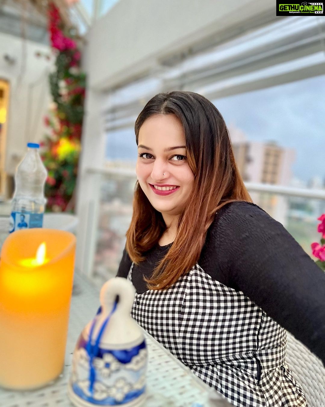 Nehalaxmi Iyer Instagram - Posing is an art form, controlled, deliberate like a script, ( pic 1 & 2) but candid shots reveal the unguarded heart, uncover the soul beneath and captures who we truly are. ( pic 3 & 4) . . . . . . . . . . . . . . . . #pose #candid #candidphotography #santorini #greece #white #aesthetic #instadaily #india #candlelight #datenight #ootd #ootn #wingeyeliner #ishqbaaz #photooftheday #cutecafes #livemusic #poolsidevibes #rooftop #international #instagood #love #nehalaxmi Santorini