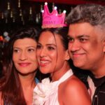 Nia Sharma Instagram - 33 today! 🥳❤️ On a cake-cutting spreee .. With every swipe the Happy Birthday chorus gets only worse. But theseeee areeee my Frandssaaaassaaa.. 🥰❤️ vibe to aise hi banti hai😅 Thank you Virginia. Appu, joory, foram,Freda shaali, Rida… for those pretty looking Fancy Cakes and bouquets you guys sent❤️ @vinayyshrma thanks for the biggest ballon bouquet proclaiming 33 loud . Missed you and mom a lot😀❤️t