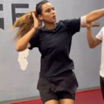 Nia Sharma Instagram - Improve your skills join @flyzonefitness @flyzonefitness @niasharma90 #gymnastic #teamtiger #teamtigershroff #instagram #reelsinstagram #explorepage #viralvideos #mumbai #maharastra #andheriwest #feed #parkour #basic #streaching #clean #gymnastic #training #girl #kuldeepshashi Flyzone Fitness