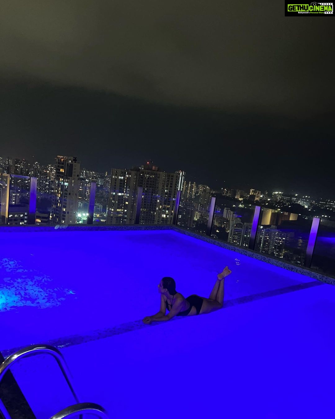 Nia Sharma Instagram - Wherever this Is! ♾️ #nightskyline