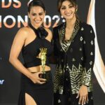 Nia Sharma Instagram - Went for an award show looking like a trophy😊 Looking fit feeling fit to receive a fitness award from someone I’ve always idolised. @theshilpashetty 🙌💯 @anujjoshiproductions shots💯💯 Outfit: @labeld Stylist: @stylebysaachivj Makeup: @niasharma90 😘 Hair: @sankpalsavita @ajaypatilphotography the stage pictures.🙌 @brandempower.in
