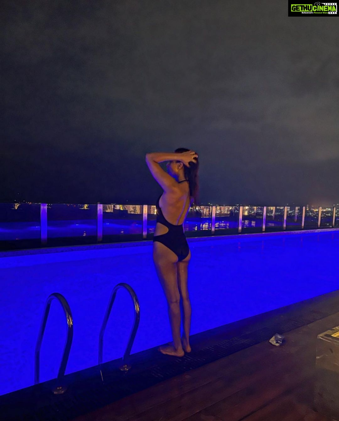 Nia Sharma Instagram - Wherever this Is! ♾️ #nightskyline