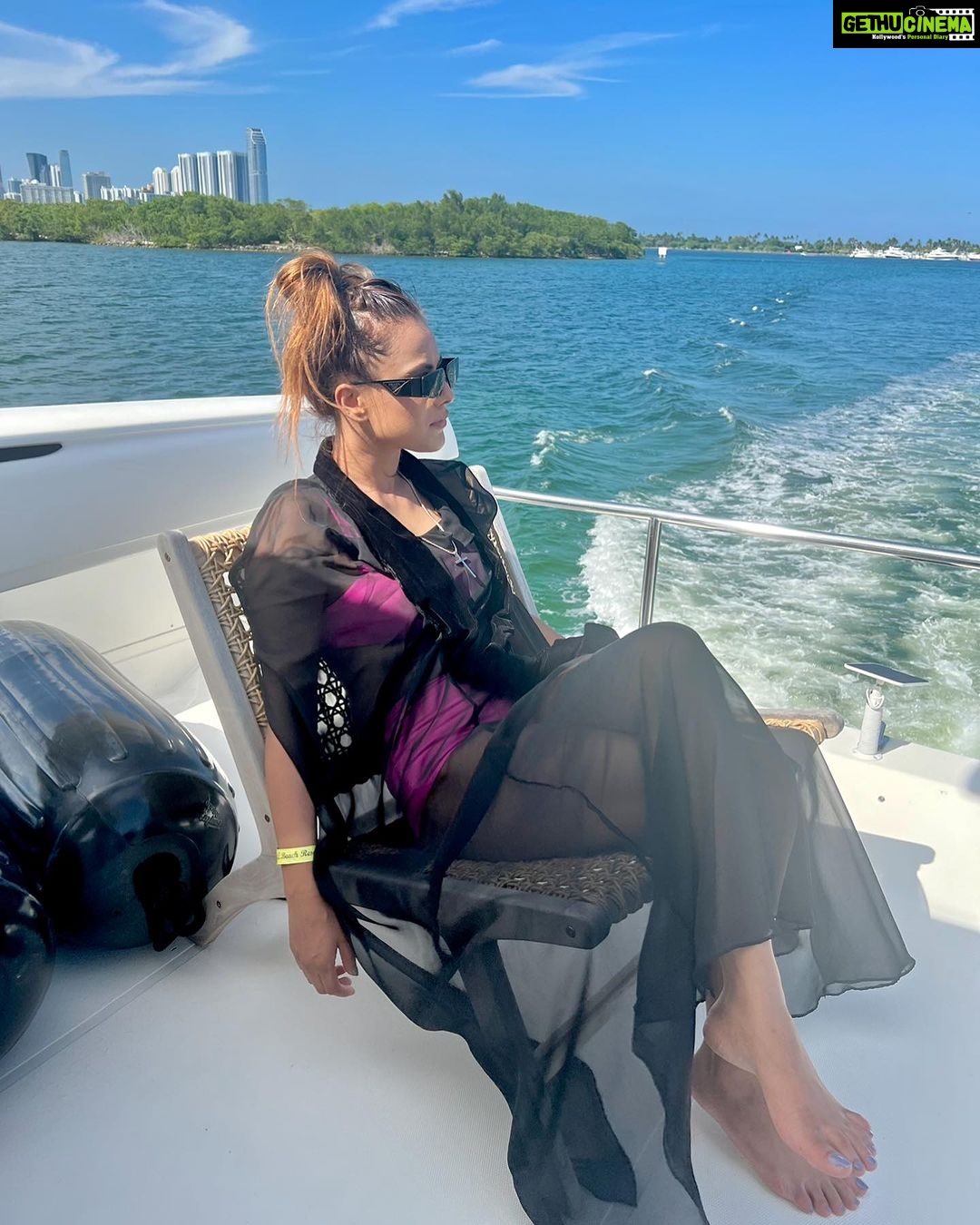 Nia Sharma Instagram - My mom and I ,Worrying about life..😉 Miami, USA