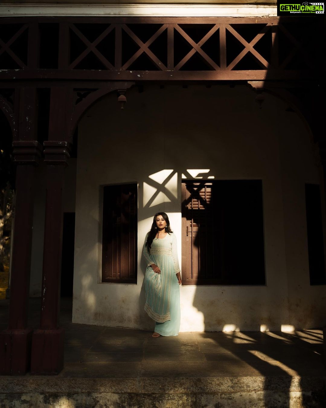 Nidhi Subbaiah Instagram - Afreen 🤍 For @thebadshaspride Photography : @ajay.j Hair and Makeup : @makeoversbyamitha_lekha Videography : @nehachangappa
