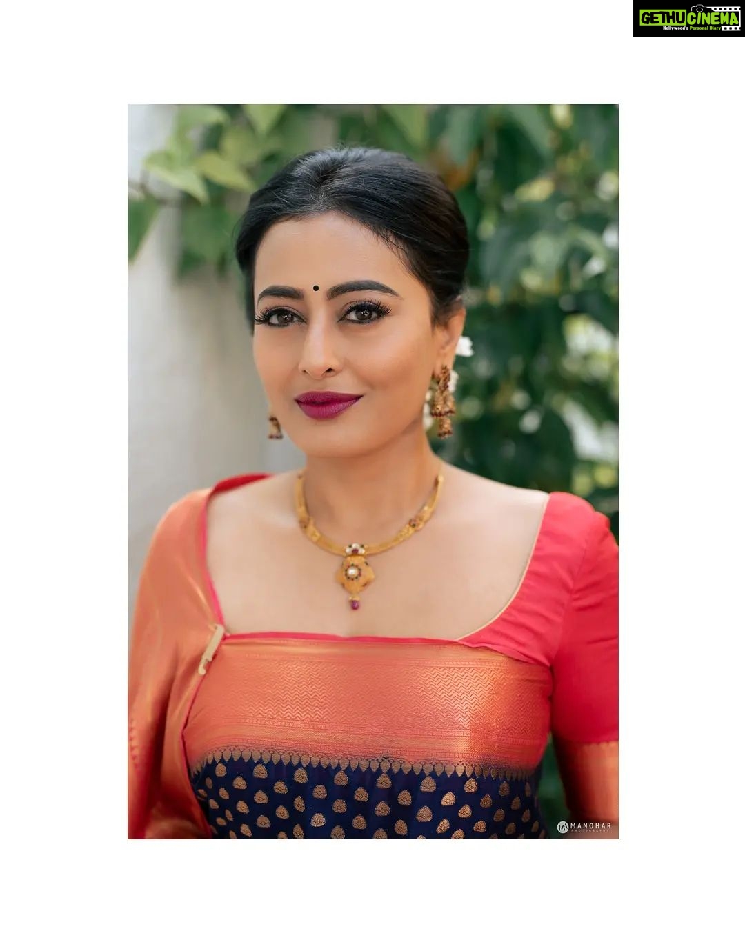 Nidhi Subbaiah Instagram - In frame : @nidhisubbaiah Photo : @manoharphotography1 H&M : @kruthikasmakeup . Shot using : @sonyalphain A7IV Light with : @godoxindiaofficial AD200 Pro . #nidhisubbaiah #celebrity #artist #sandalwood #celebshoot #mysore #actress #sonyalpha #godox Mysore, Karnataka