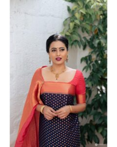 Nidhi Subbaiah Instagram - Eyes hold conversation ♥️ 📸 - @manoharphotography1 💄💋- @kruthikasmakeup