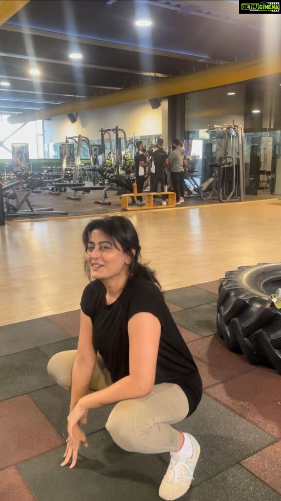 Nidhi Subbaiah Instagram - May the booty get fatter and the belly flatter! 😆 #workoutroutine Lotus Sports and Fitness