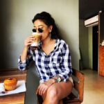 Nidhi Subbaiah Instagram - First Pic - Before ☕️ Last Pic - After ☕️😃 #coffee #drinkcoffeeanddrive Benaulim