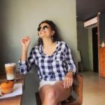 Nidhi Subbaiah Instagram - First Pic - Before ☕️ Last Pic - After ☕️😃 #coffee #drinkcoffeeanddrive Benaulim
