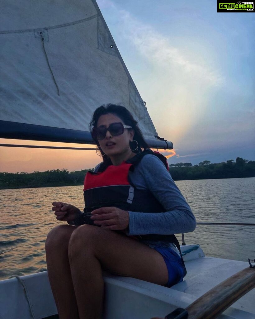 Nidhi Subbaiah Instagram - Twenty years from now you will be more disappointed by the things you dint do than by the things you did. So throw off the bowlines, sail away from the safe harbour. Catch the wind in your sails ⛵️🤍🌅 #chasingsunsets