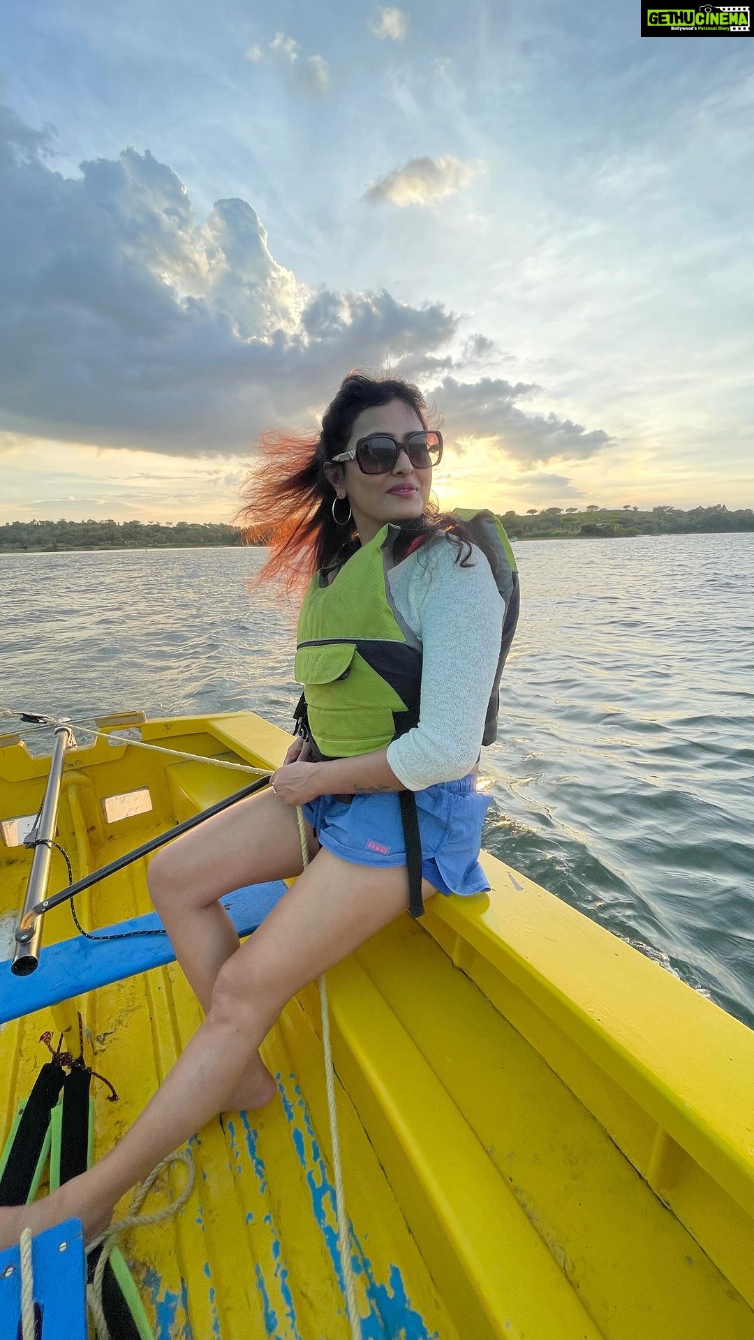 Nidhi Subbaiah Instagram - Sailed on my beloved enterprise class after more than a decade! Wind in my hair, ropes and the helm in my hands, infinite water around as the sun decides to paint the sky shades of pink! Pretty much my idea of heaven ! ♥️ #royalmysoresailingclub #enterpriseclass