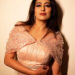 Nidhi Subbaiah Instagram - Unforgettable nights ! Designer : @saldanha_label Hair and makeup : @makeoversbyamitha_lekha Accessories : @labelamaira Photography : @nithishayyod