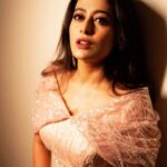 Nidhi Subbaiah Instagram - Unforgettable nights ! Designer : @saldanha_label Hair and makeup : @makeoversbyamitha_lekha Accessories : @labelamaira Photography : @nithishayyod