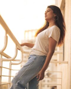 Nidhi Subbaiah Instagram - There she goes, romanticising her life again!
📸 - the awesome @aashish__photography