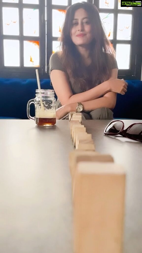 Nidhi Subbaiah Instagram - That’s what we do on a hot summer day! 😎 Thankyou for the video and edits @prabhumundkur ! Thankyou for the suggestions n commentary @sunayanasuresh hehehe😁 Bangalore, India