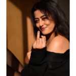 Nidhi Subbaiah Instagram - Smile big, laugh often 🖤 📸 - @nim.is.hh HMU - @manju_makeover1