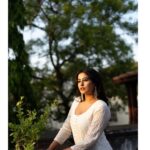 Nidhi Subbaiah Instagram - First or second ? 😚🤍